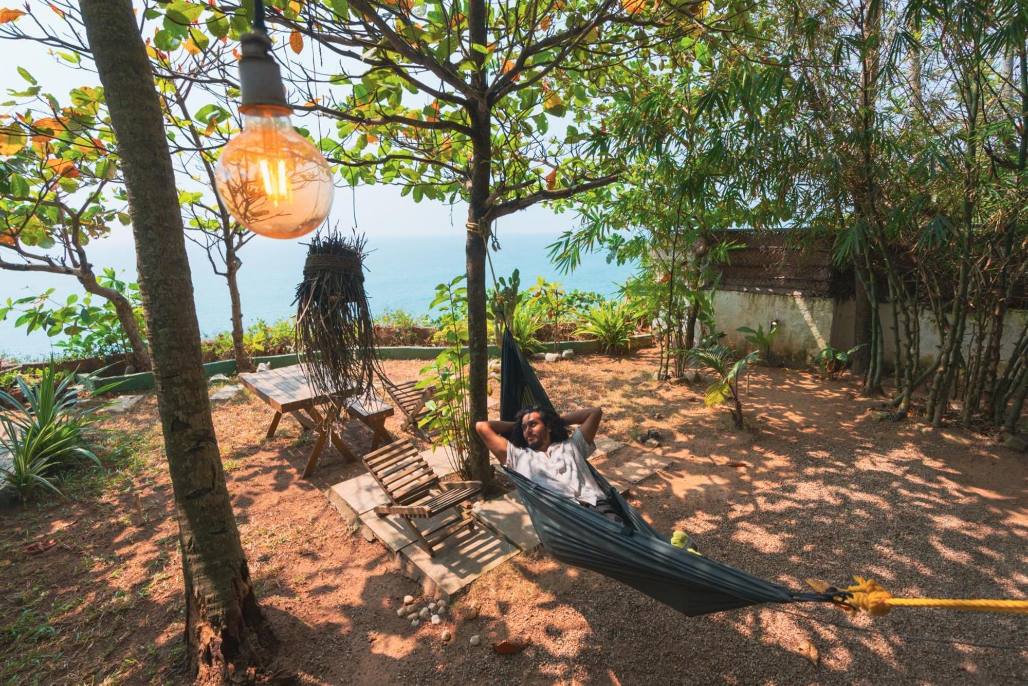 Nidra By Sarwaa Bed and Breakfast Varkala Exteriör bild